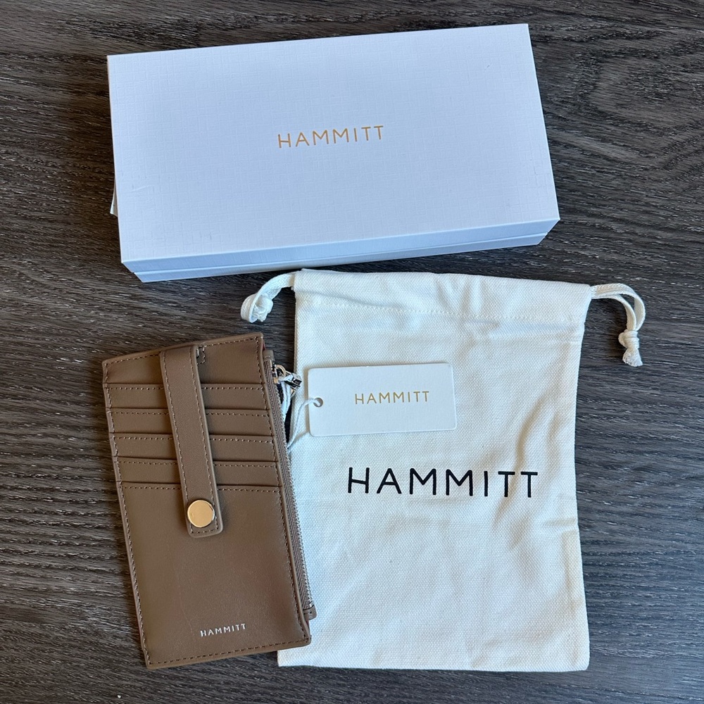 Hammitt 210 West Wallet/ Card Holder
Dune/Silver LTD Release Color New With Tags - Picture 2 of 8